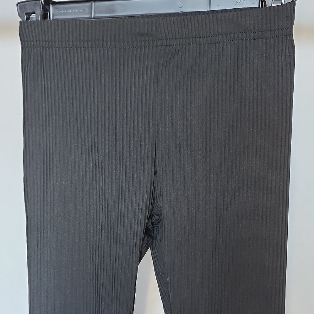 SHEIN Classic Black Turtleneck and Leggings Set - Picture 6 of 6